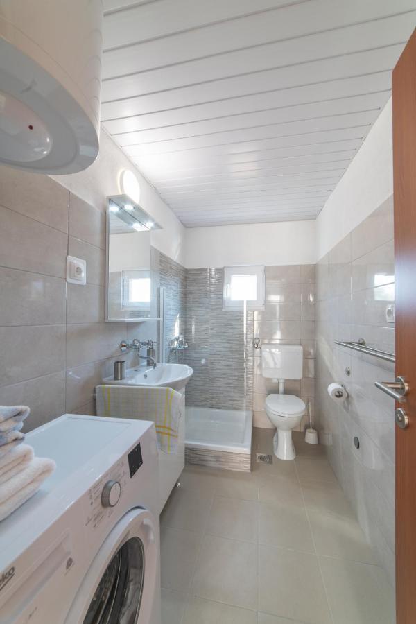 Holiday Home Sego With Private Pool Veliki Brocanac Εξωτερικό φωτογραφία