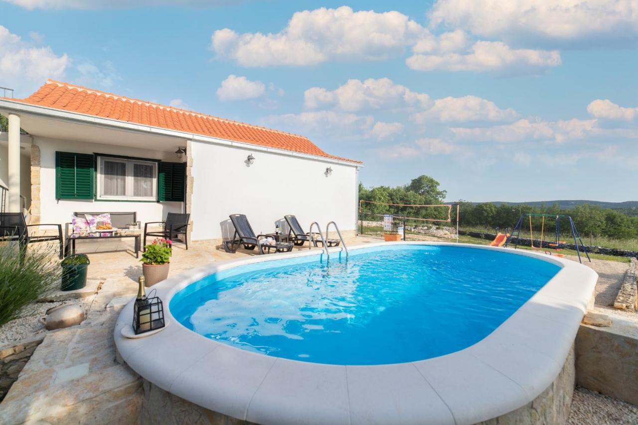 Holiday Home Sego With Private Pool Veliki Brocanac Εξωτερικό φωτογραφία