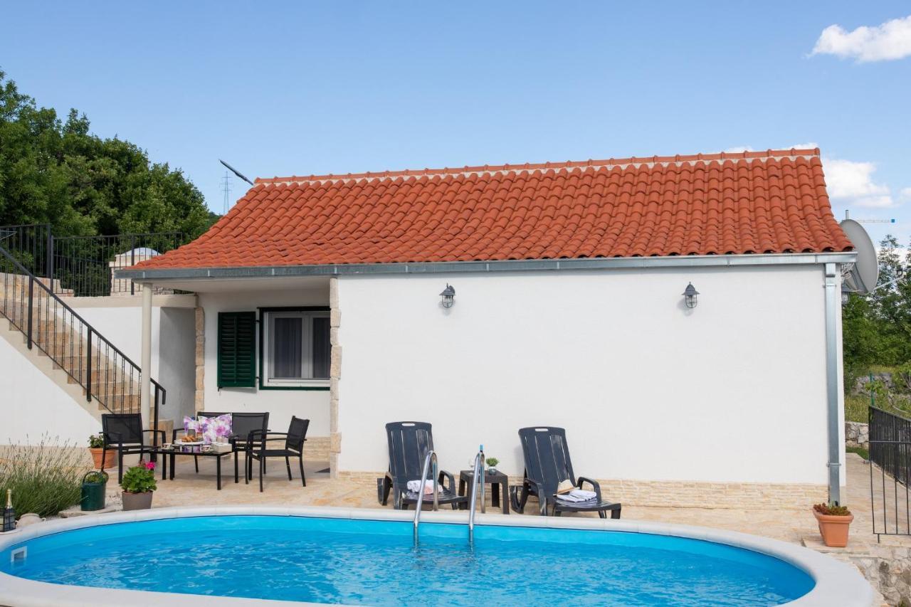 Holiday Home Sego With Private Pool Veliki Brocanac Εξωτερικό φωτογραφία