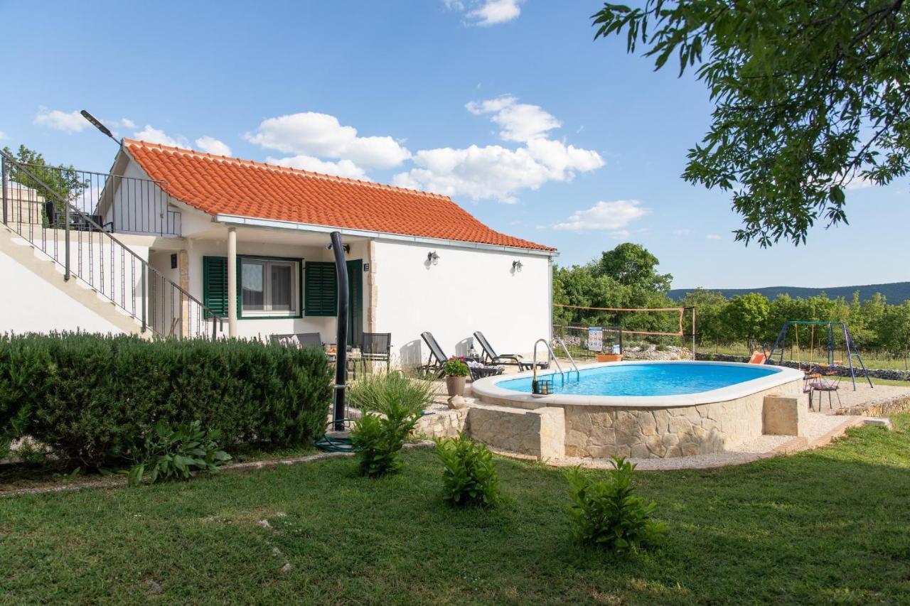 Holiday Home Sego With Private Pool Veliki Brocanac Εξωτερικό φωτογραφία