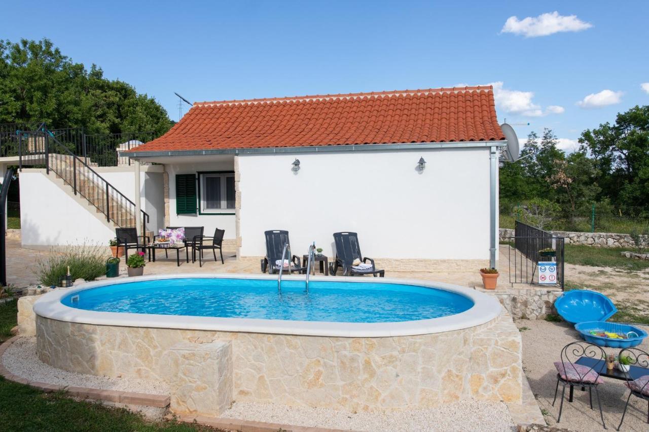 Holiday Home Sego With Private Pool Veliki Brocanac Εξωτερικό φωτογραφία